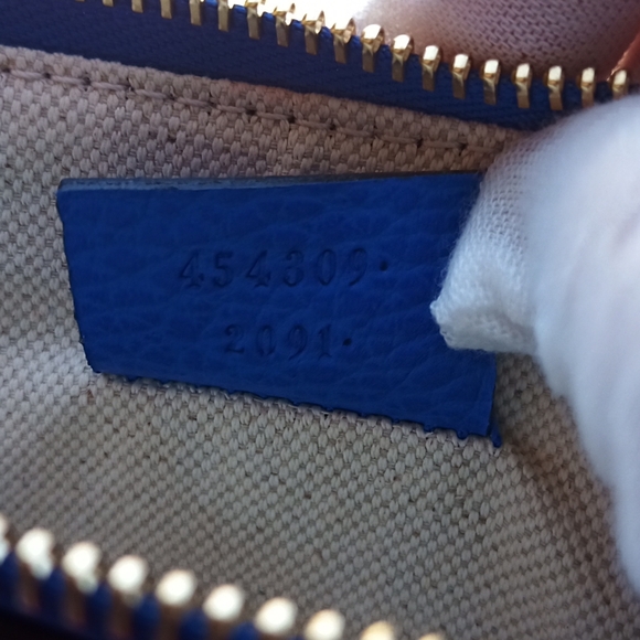 New Rare Gucci Bengal Tiger Pouch - Picture 8 of 11